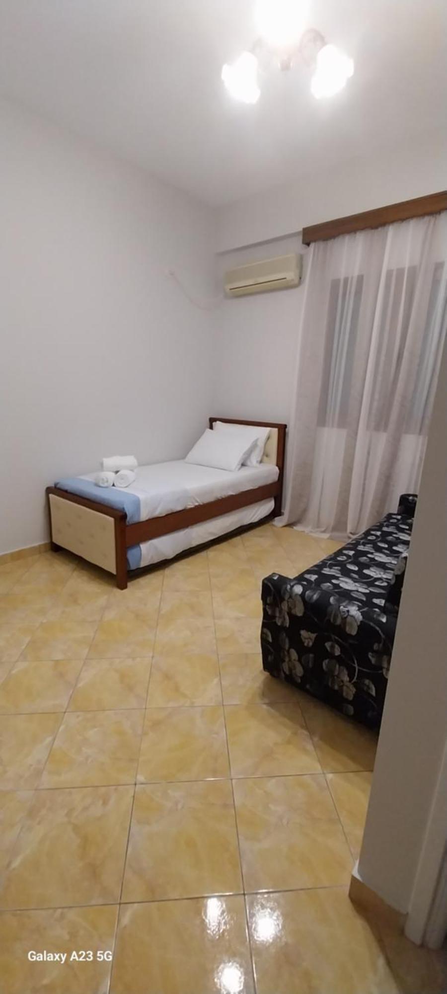 Collaku Apartment'S Vlore Exterior photo